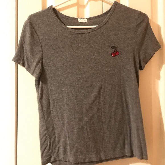 Gray tee shirt with cherries - Picture 1 of 3